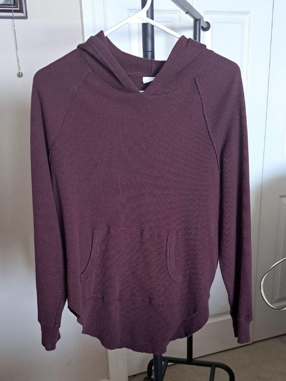 TNA Waffle-Knit Hooded Pullover - Plum